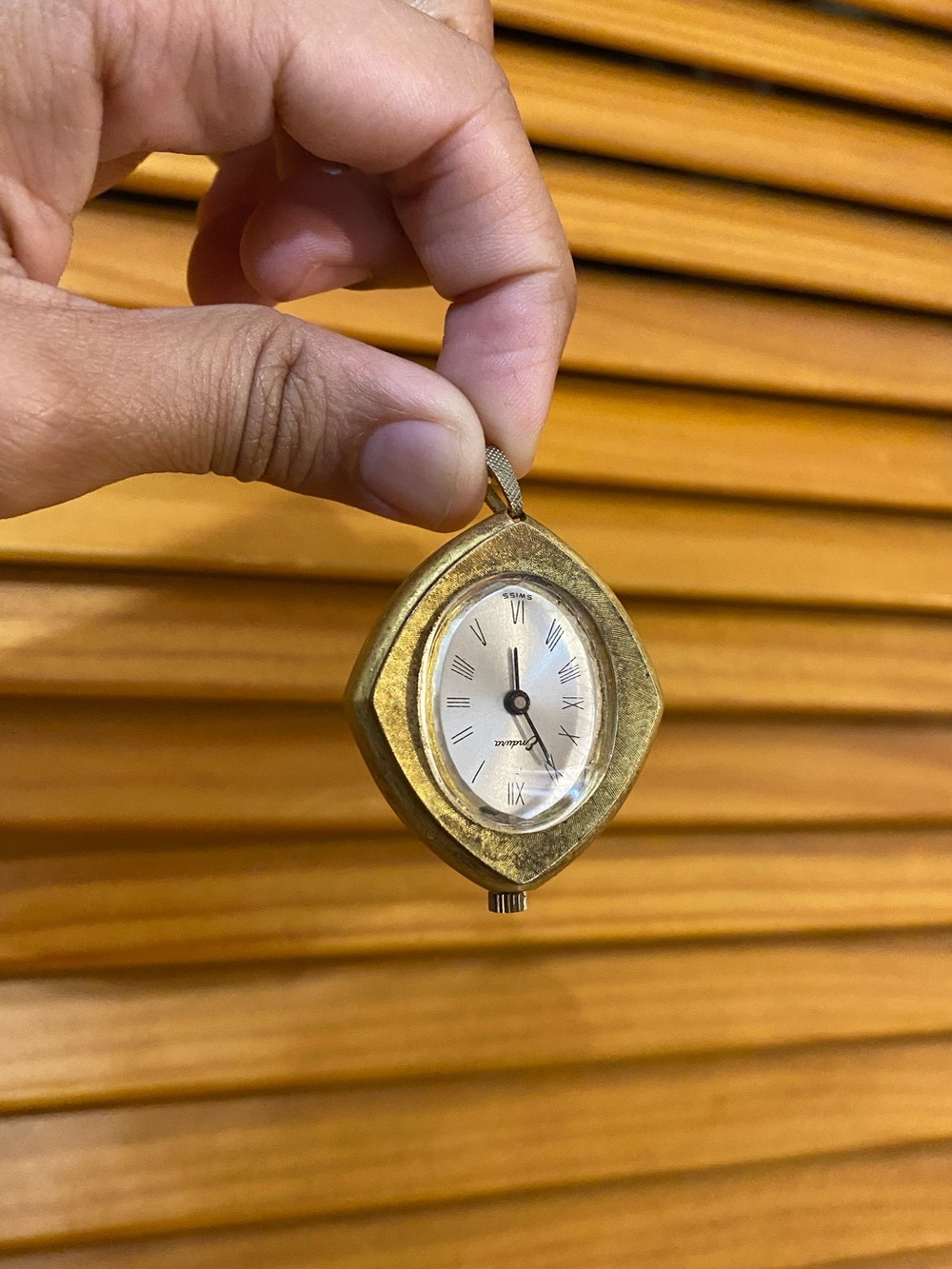 Vintage Endura: Watch pendant (II)
